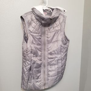 Bongo hooded vest